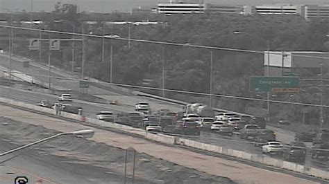 Crash On I 95 Southbound Blocks Lanes Near Delray Beach