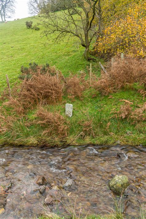 Boundary Stone Minton Batch © Ian Capper Cc By Sa20 Geograph