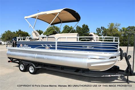 New Sun Tracker Fishin Barge Dlx W Hp Warsaw Boat