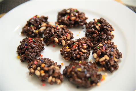 How to Make Chocolate Rice Crispy Cakes: 5 Steps