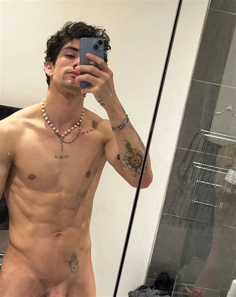 Da Amici A Onlyfans L Evoluzione Hot Del Ballerino Javier Rojas