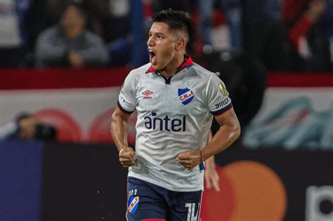 auf lozano sancionado por dos partidos nacional danubio  cerro