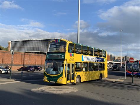 Yellow Buses 116 Volvo B7tlwright Eclipse Gemini Lf55cyv Flickr