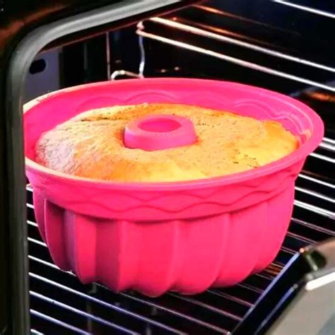 Forma De Silicone Assadeira Grande Furo Para Bolo Gelatina Tortas