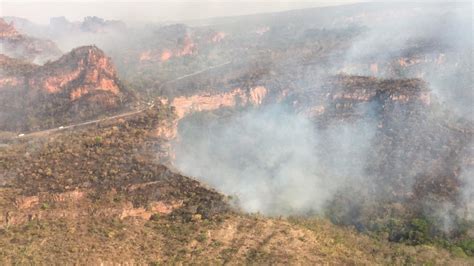 Pontos Tur Sticos Fechados Chapada Dos Guimar Es Decreta Situa O De