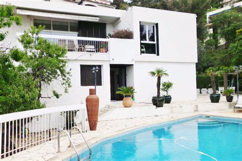 A VENDRE MAISON F8 A TOULON 83000 FARON AVEC PISCINE ET VUE MER A 180