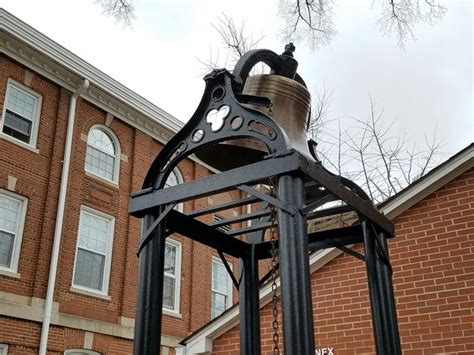 Bell On Morehouse College Campus Photo Credit Veronica Spencer 123