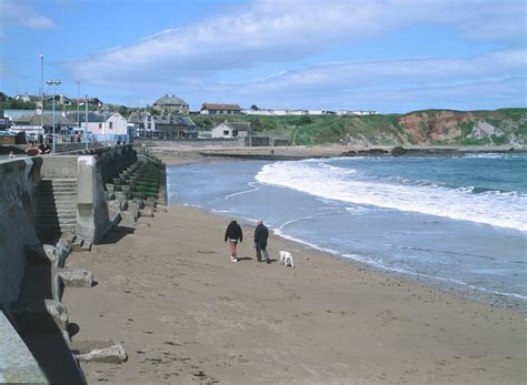 Eyemouth Beach located in Scottish Borders is a fantastic day out