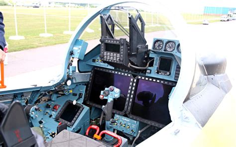 На МАКС-2021 впервые показали кабину экспортного Су-57. | Армия и ...