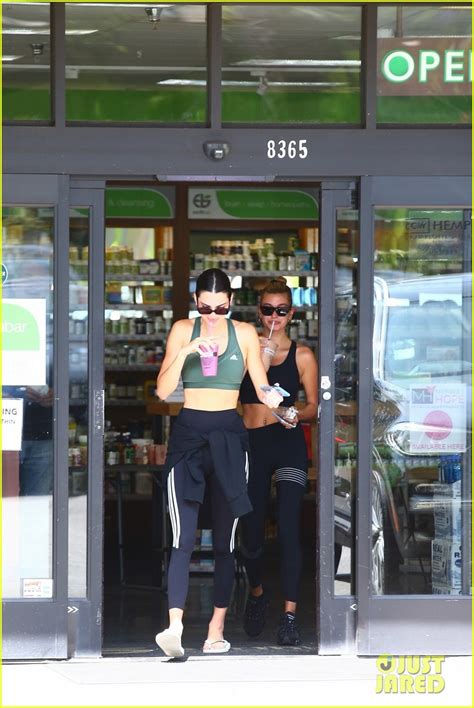 Kendall Jenner Hailey Bieber Take A Monday Morning Pilates Class