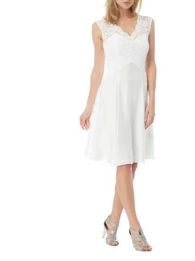 Swing Cocktailkleid Mit Oberteil Aus Floraler Spitze Offwhite Online