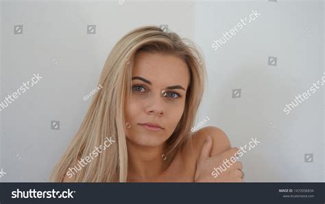 Portrait Beautiful Nude Girl Stock Photo 1472036834 Shutterstock