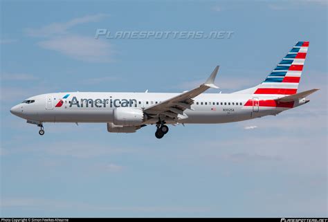 N302SA American Airlines Boeing 737 8 MAX Photo By Simon Fewkes Ahearne