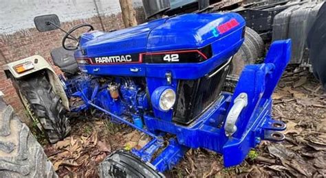 Old Farmtrac Champion Valuemaxx Tractor Model In Mirzapur