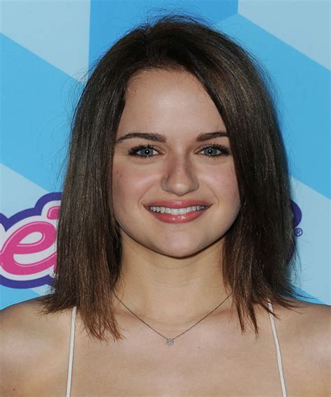 Joey King Medium Straight Dark Brunette Hairstyle