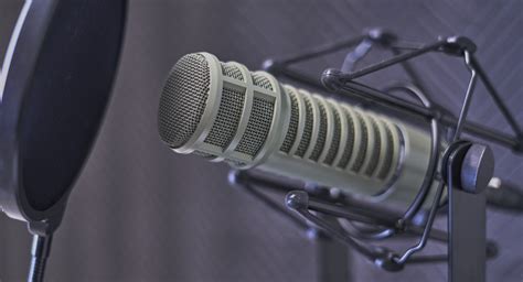 How to record a podcast : choosing the right microphone - How to create a podcast?