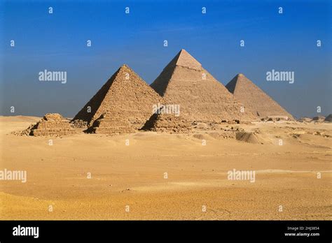 Overview Of The Giza Pyramid Complex Giza Egypt Stock Photo Alamy