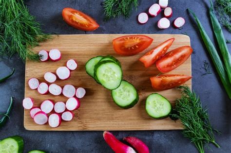 Verduras Para Ensalada Pepinos Tomates R Banos Cebollas Verdes Y