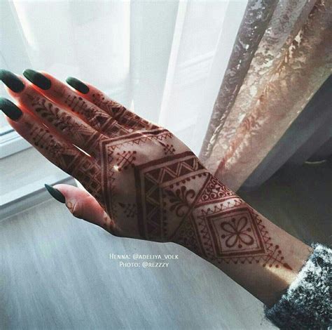 Pin By Mariam Roesch On Henna Mehendi Hand Henna Pretty Henna