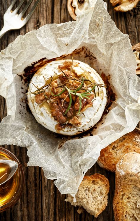 Recette de Camembert rôti aux fruits secs Maître Prunille