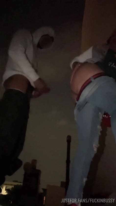 My New Weedman Told Me He Was Feenin To Fuck Me He Brung Me To The Roof Of His Building An