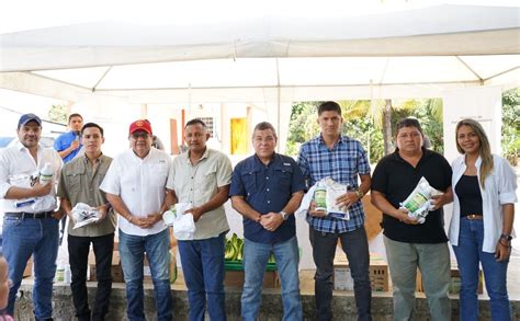 Peque Os Productores De Pl Tano Y Banano De Los R Os Recibieron Insumos