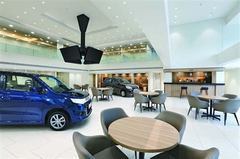 Maruti Suzuki Arena Showrooms - Features, Images and Other Details