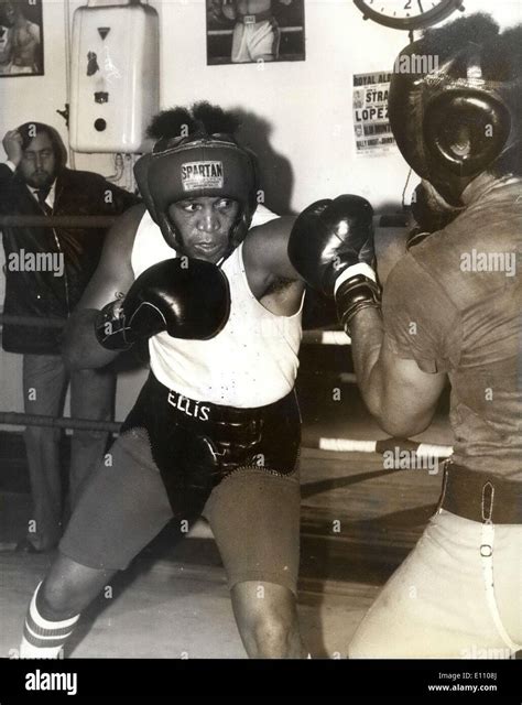 Nov 05 1974 Jimmy Ellis In Training At Thomasa Beckett Photo