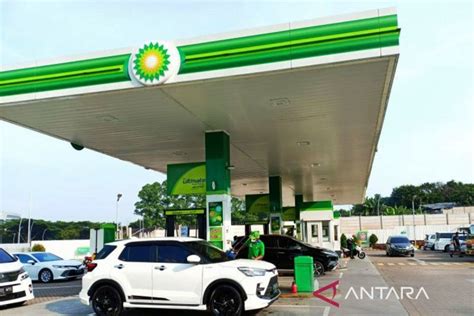 pertamina  shell harga bbm bp  turun mulai februari