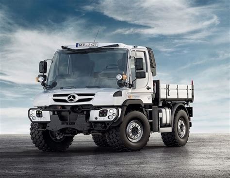 Meet The Ultimate Farming And Hunting Tool Mercedes Unimog U 423