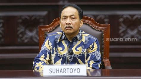 Profil Dan Biodata Suhartoyo Pengganti Anwar Usman Sebagai Ketua Mk