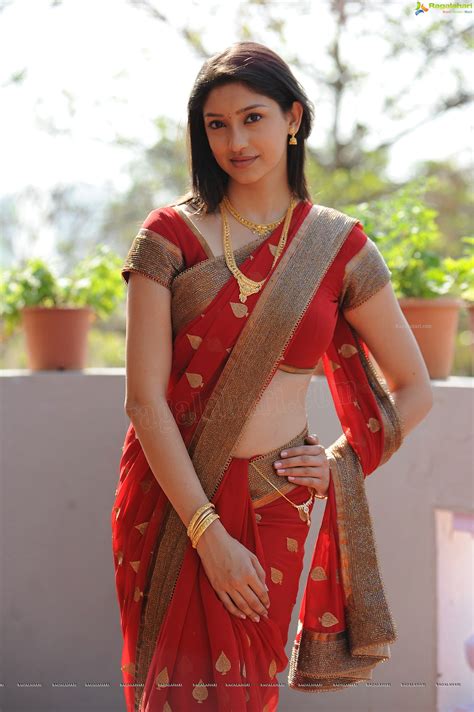 Tanvi Vyas In Hot Red Saree My Gallery