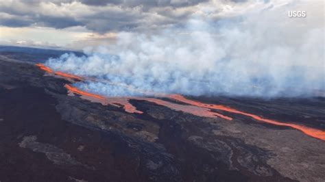 Erupting Hawaii Volcano Spurs Warning For People To Prepare Wsvn 7news Miami News Weather