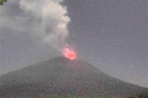 Gunung Ile Lewotolok Kembali Meletus Warga Diminta Waspada Koran Sulindo