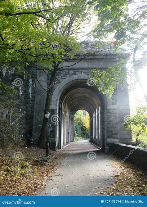 Fort tryon park visitors enjoy the most stunning city views 13