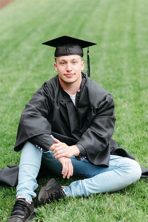 Class Of 2020 Cap And Gown Mini Sessions Lindsay Newton Photography