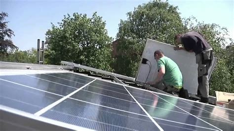 Montage Einer Photovoltaik Anlage Mit 6 4 KWp In Duisburg YouTube