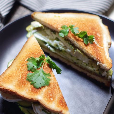 Club Sandwich Au Saint Maure De Touraine Courgettes Et Pesto