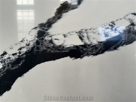 White Calacatta Quartz Stone Slab With Black Veins From China