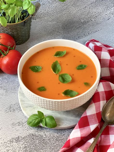 Sopa Fría De Tomate Y Albahaca Create Recipes Recetas Para Elaborar