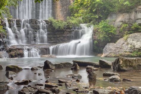 17 Best Waterfalls in Arkansas to Hike, Swim, and Have Fun - Flavorverse