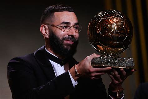 Foto Karim Benzema Raih Ballon D Or 2022 Menapaki Jejak Maestro Dan