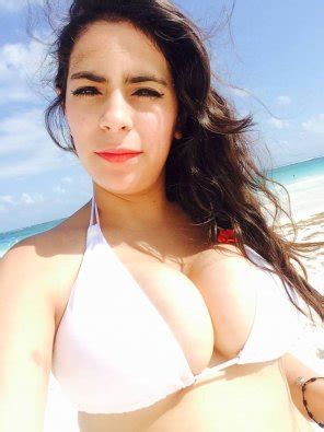 Brassiere Gravure Idol Bikini Skin Beauty Porn Pic