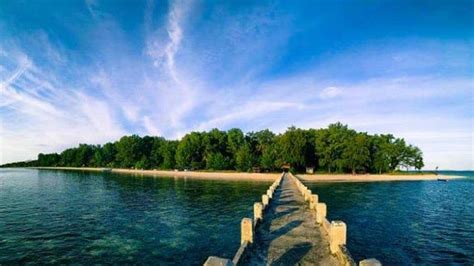 Pulau Hoga Di Wakatobi Objek Wisata Dan Rekreasi Penilitian Bawah Laut