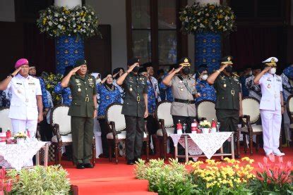 Kaskogartap III Sby Hadiri HUT Ke 51 Korpri Dan HUT Ke 77 PGRI Tahun