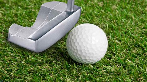 Step By Step Instructions On How To Grip A Putter For Consistent Strokes