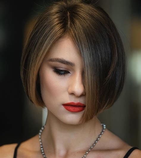 30 Gorgeous Side Part Bob Haircuts