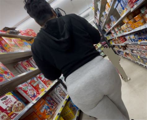 Slim Vs Thick Ebonies Upshots Closeups Vpl Walks Ass Forum