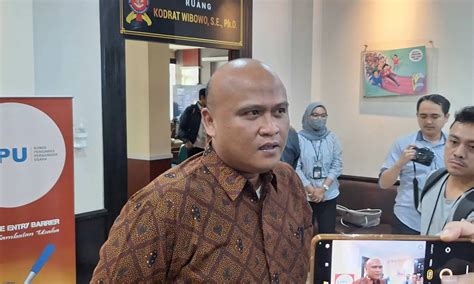 Kppu Bentuk Tim Usut Penyebab Kenaikan Harga Beras