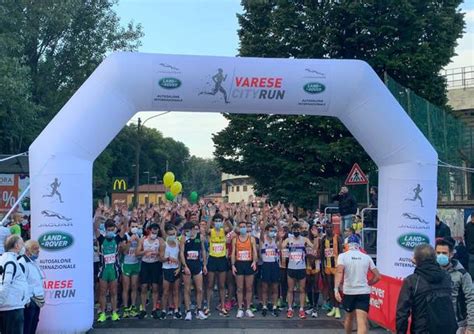 Atleti Famiglie E Appassionati La Varese City Run Colora La Domenica